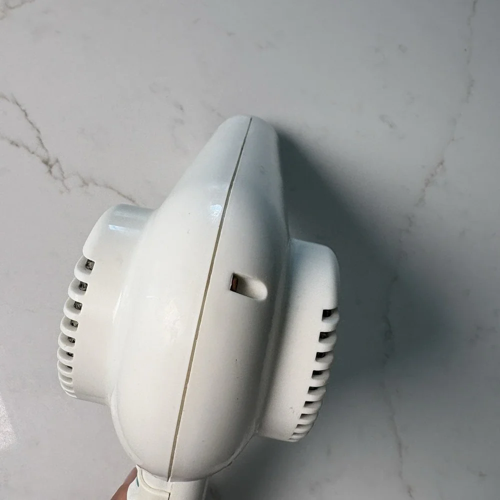 Clairol White Standard Hair Dryer, Electric, Adjustable Heat, Tested & Working